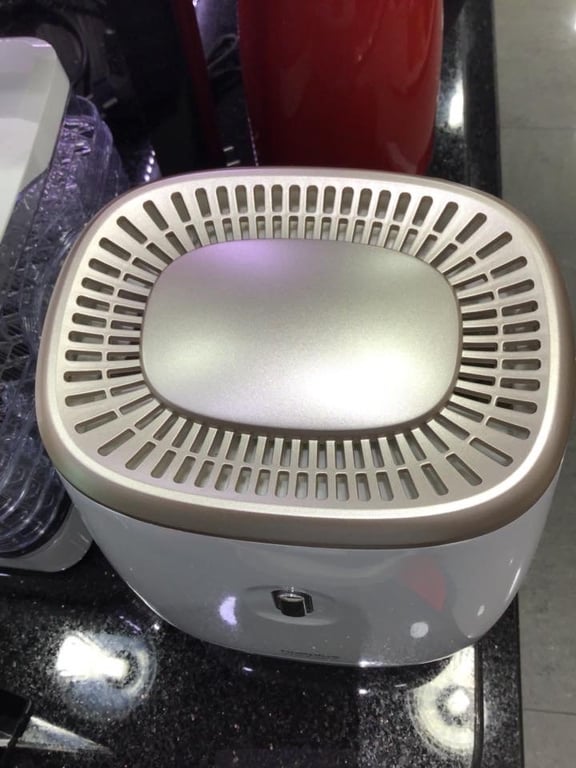 Máy hút ẩm Mini Home Appliance Lock&Lock ENH111 25W