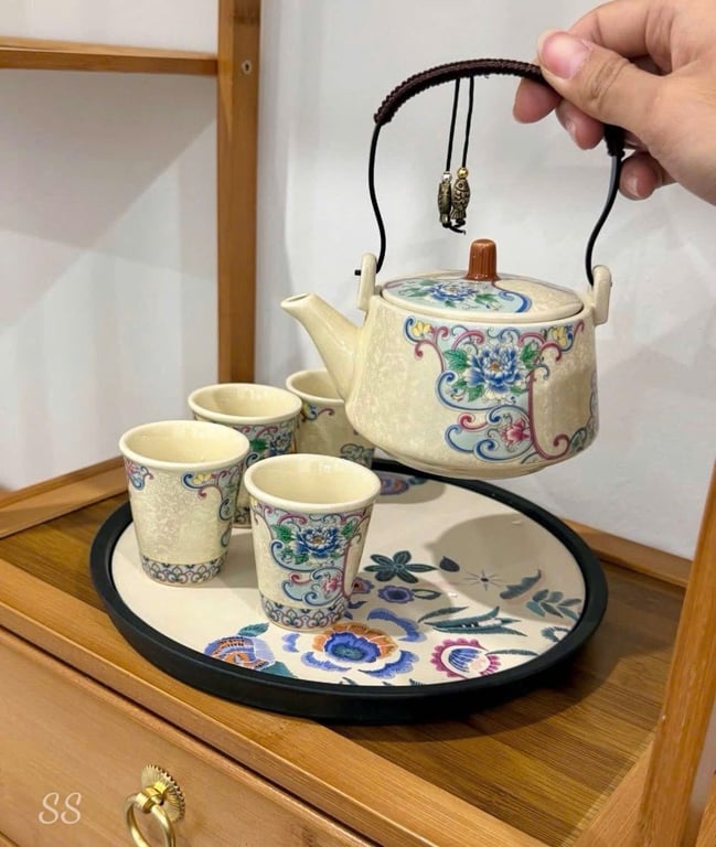 Set ấm trà cực xinh