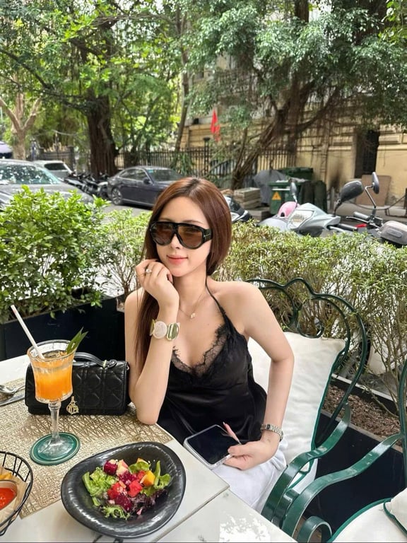 Áo ren đen 2 dây