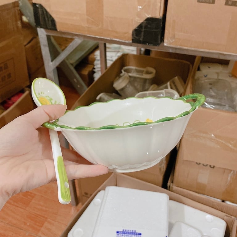 Set Bát Sứ Kèm Thìa Hình Quả Bơ Cute