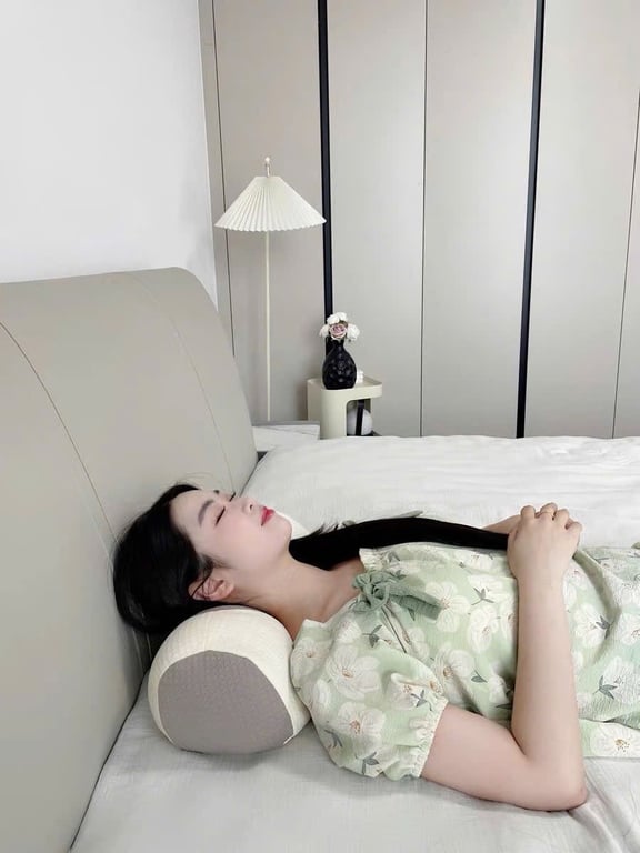 GỐI KÊ CỔ CHỮ C – THƯ GIÃN & BẢO VỆ ĐỐT SỐNG CỔ