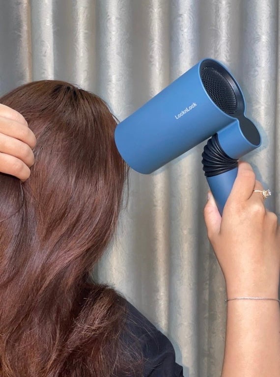 Máy sấy tóc Locknlock Hair dryer ENA166BLU