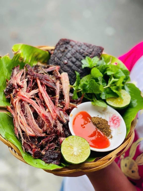 Trâu bò gác bếp nhà làm