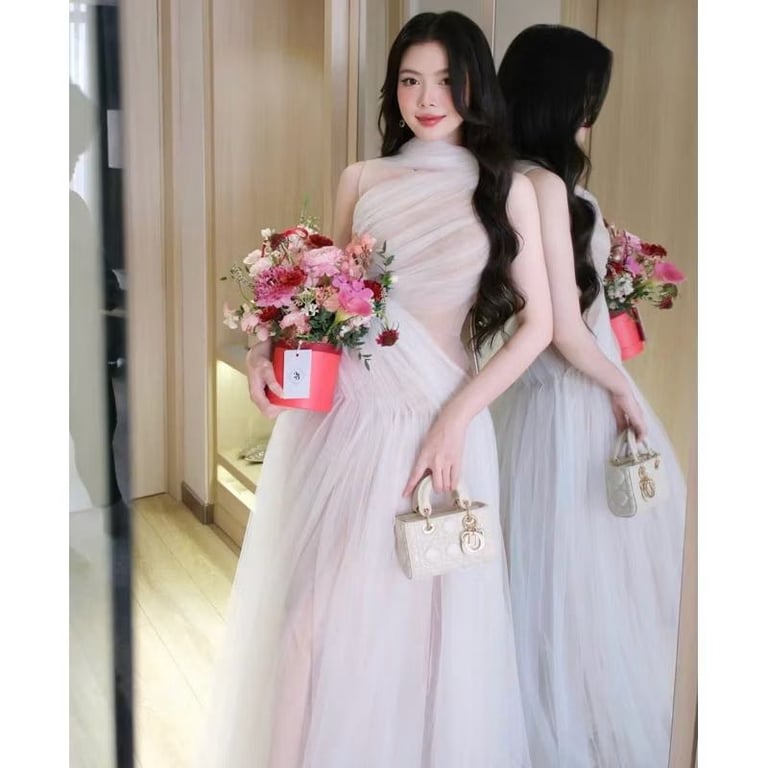 Đầm ren chéo Châu Hy