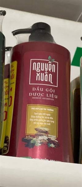 Nguyên Xuân đỏ 600ml vòi
