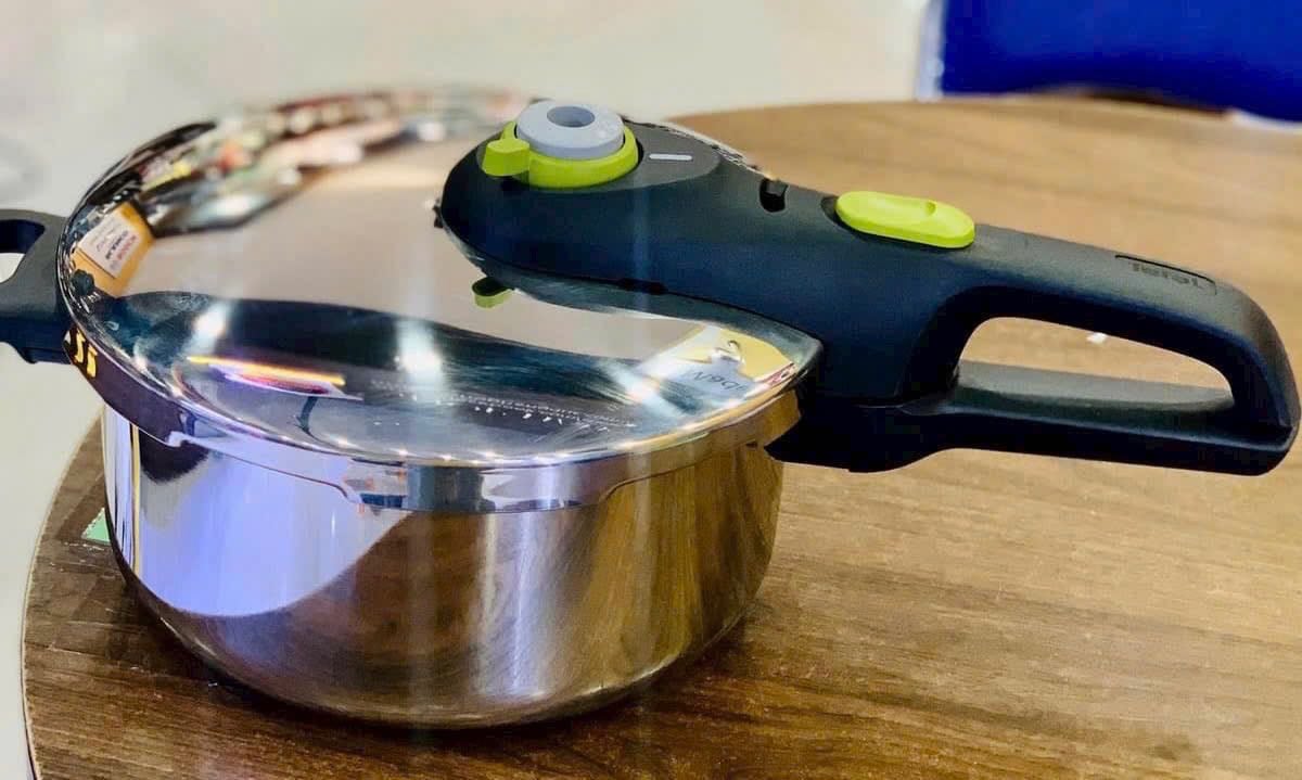 chiếc nồi áp suất tử Tefal 6 lít