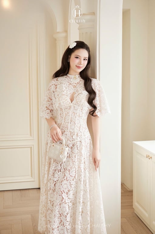 Váy ren dáng dài kèm choàng Châu Hy