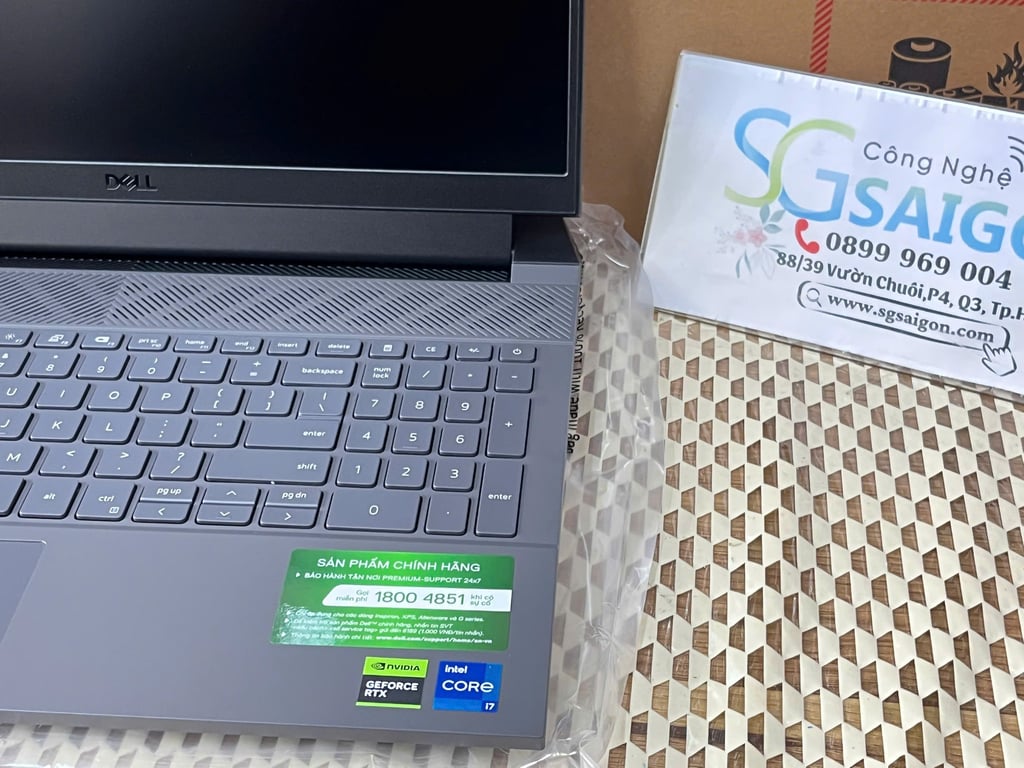 Laptop Dell Gaming G15 5530 71053700