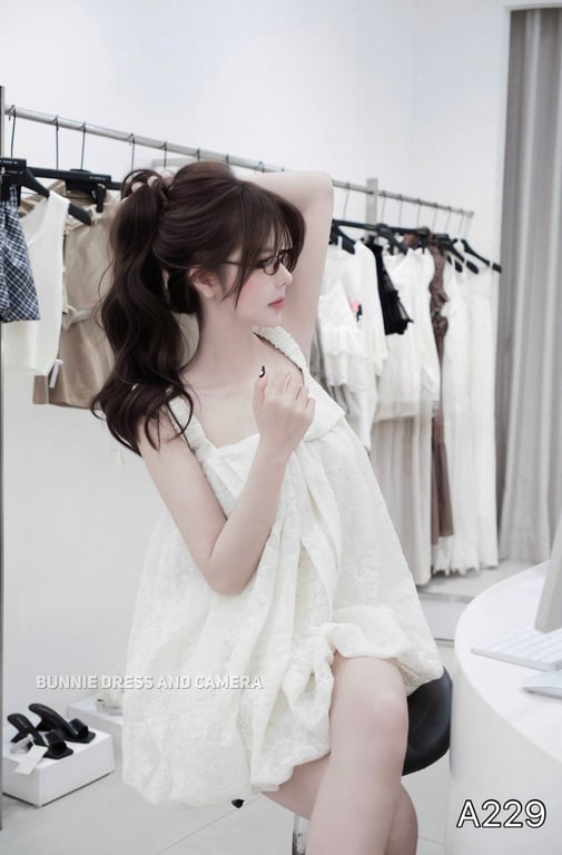 A229- váy babydoll nơ trắng MPB