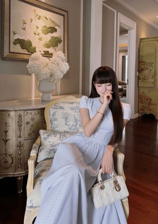 Váy sơ mi kẻ sọc có khoá kéo Chouchou