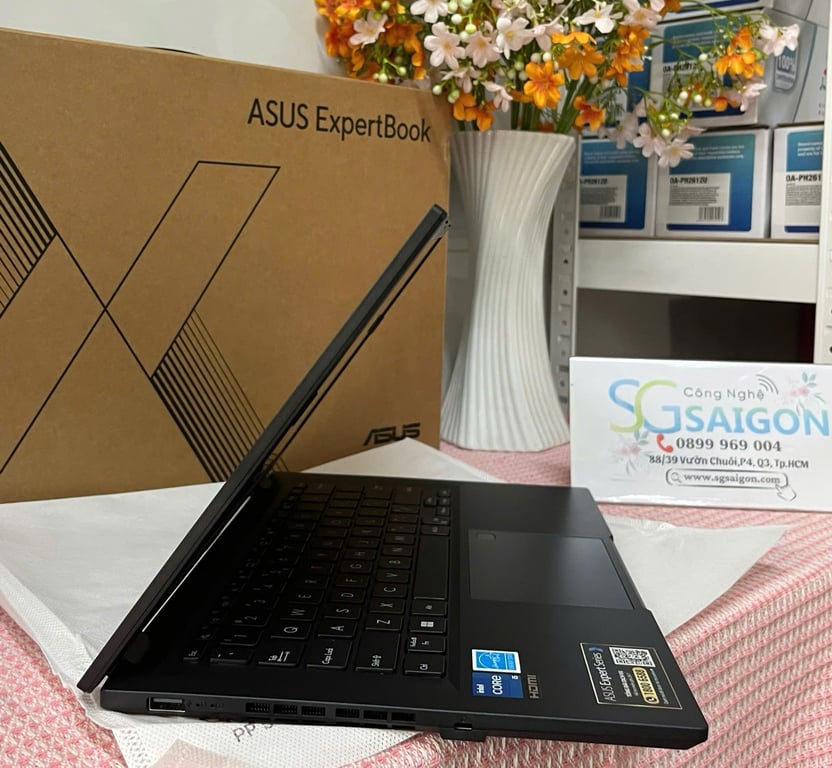 Laptop ASUS ExpertBook B1 B1402CVA-NK0176W (Intel Core i5-1335U/ 512GB/ 16GB/ Intel UHD/ 14 inch FHD/ Win 11/ Đen)