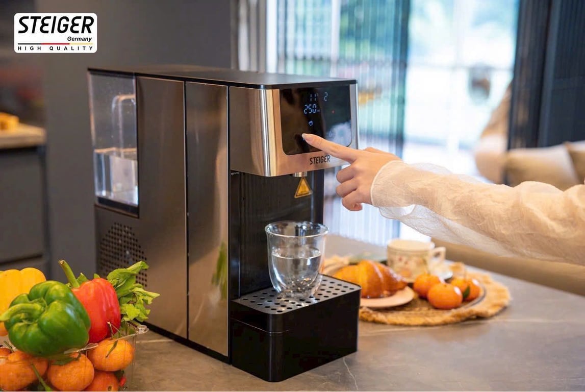 STG888  - Bình Thủy Điện 3 Chế Độ Nước 2600W Steiger