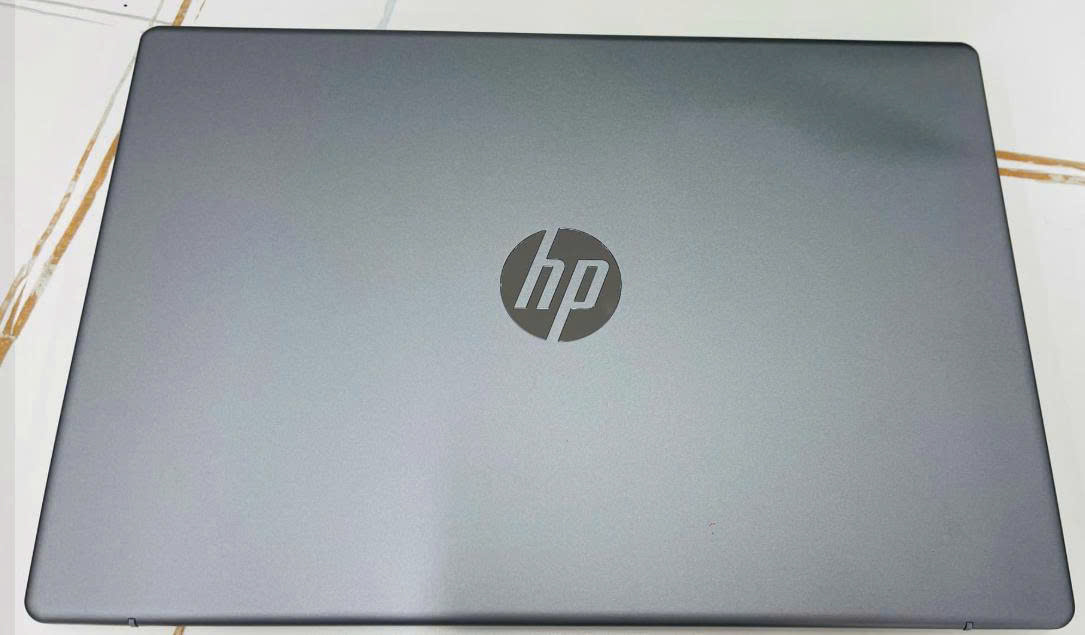 Laptop HP  240 G10 i7-1355U/1 x 16GB-3200Mhz /512GB NVMe SSD/14.0FHD/WL/BT/3C/W11SL/BẠC(9H2E6PT)