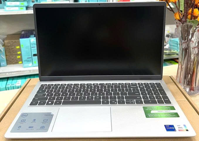Laptop Dell Inspiron 15 3530 i7-1355U/16Gb(2x8Gb)-2666Mhz DDR4,1TB NVMe SSD/15.6FHD/120Hz/54W/W11SL+OFFICE HOME_ST/01 Year Pro/XÁM(P16WD)