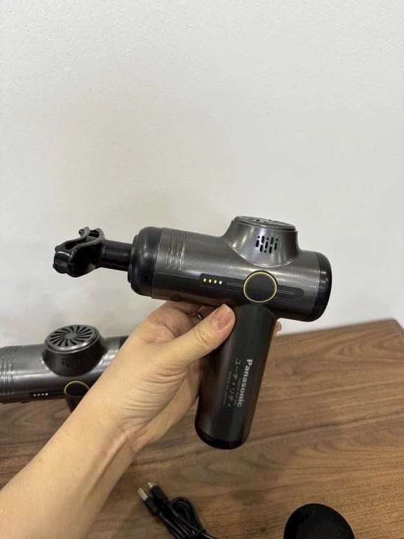 MÁY HÚT BỤI CẦM TAY PANA