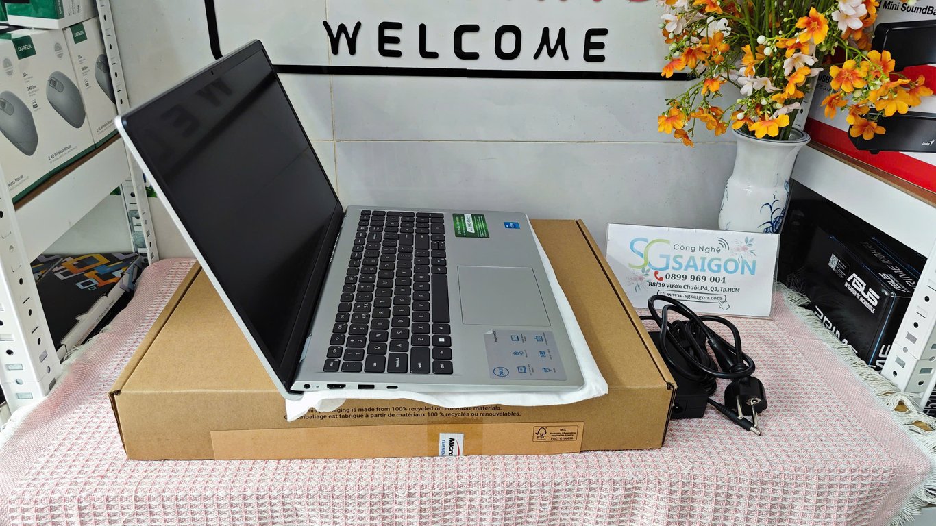 Laptop Dell Inspiron 15 3530 (N3530-i5U085W11BLU) (i5-1335U/ 8GB/ 512GB/ Onboard/ Windows 11 + Office)
