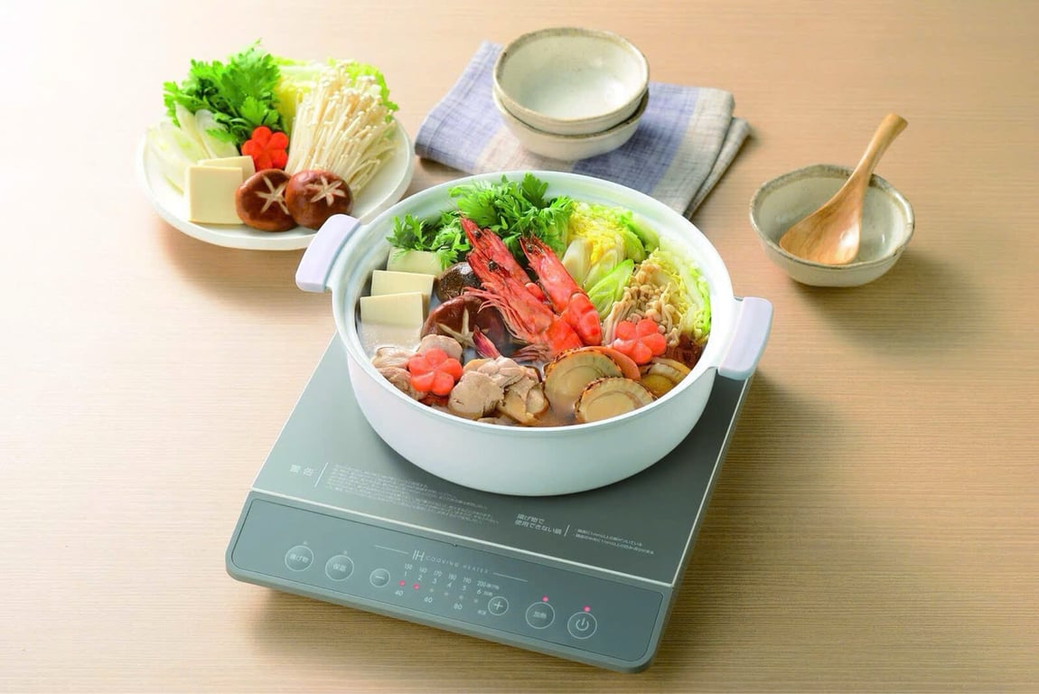 Nồi siêu nhẹ đúc tay Kakusee Nhật Bản sz 24cm