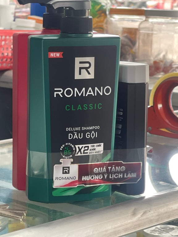 Gội  romano  vòi 650g xanh/đỏ kèm quà tặng