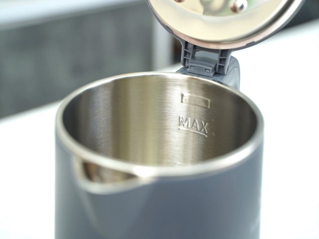 ẤM ĐUN NƯỚC SIÊU TỐC KALPEN KK92 DUNG TÍCH 1,8L