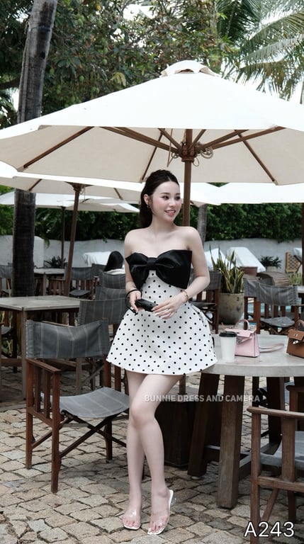 A243- váy chấm bi cúp ngực nơ