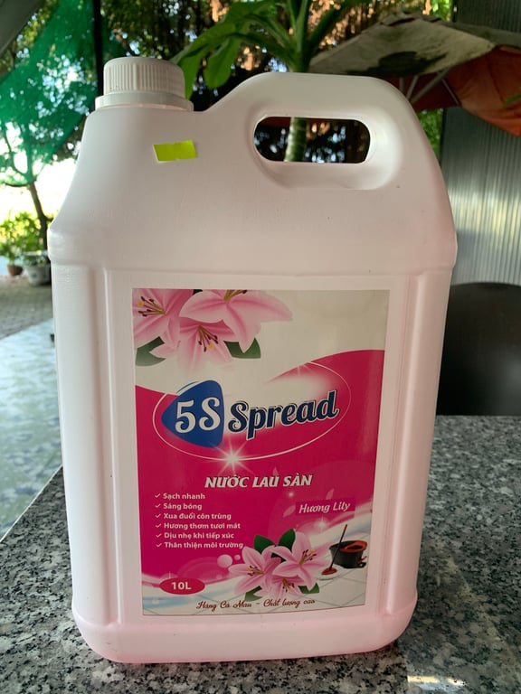 Nước Lau sàn hương lily