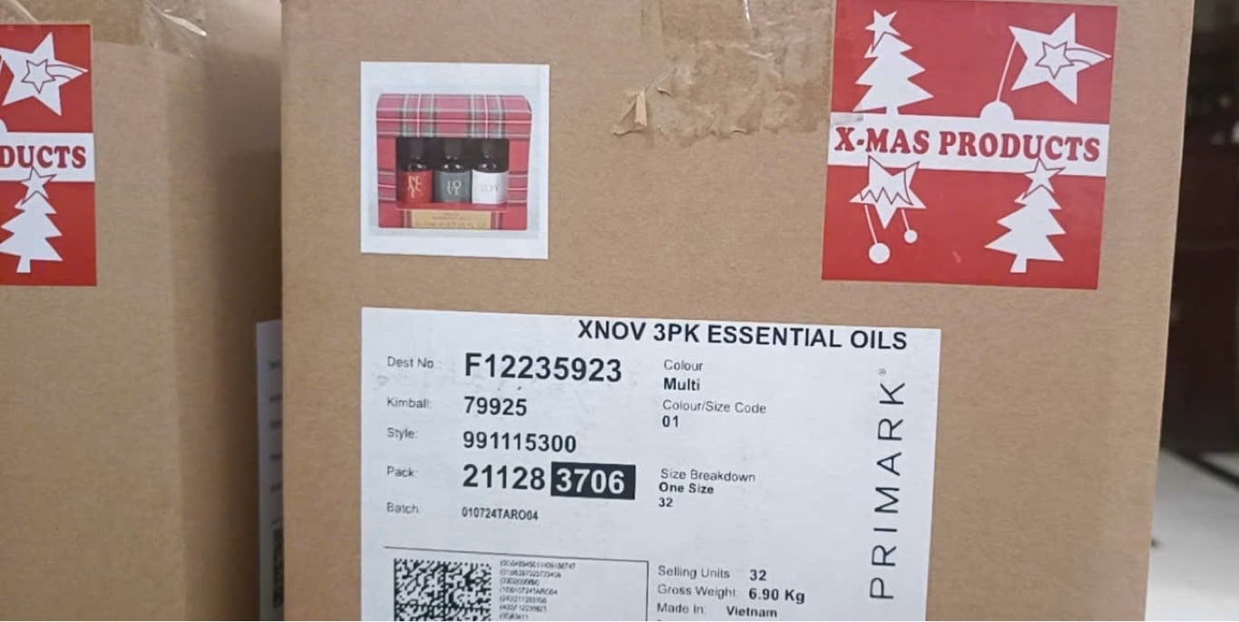 bộ 3 tinh dầu Christmas 2024 của hãng Pri@mark