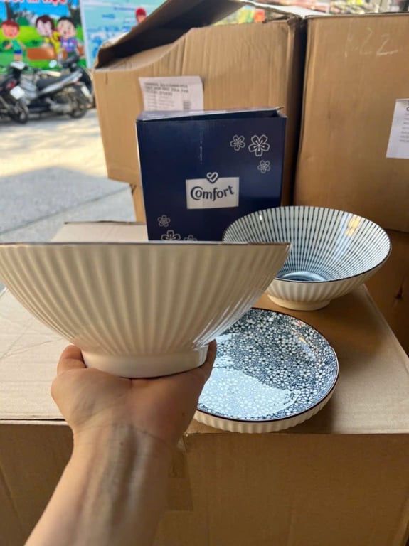 SET 2 BÁT 1 ĐĨA SỨ hàng km của Comfort