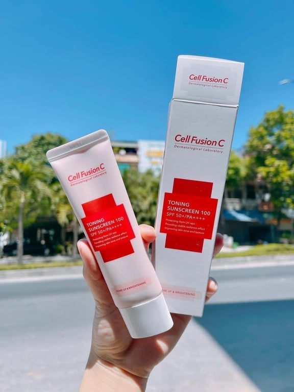 𝗞𝗲𝗺 𝗰𝗵𝗼̂́𝗻𝗴 𝗻𝗮̆́𝗻𝗴 𝗖𝗲𝗹𝗹𝗳𝘂𝘀𝗶𝗼𝗻 𝗵𝗼̂̀𝗻𝗴 𝘅𝗶𝗻𝗵 𝘅𝗮̆́𝗻 𝗧𝗢𝗡𝗜𝗡𝗚 𝗦𝗨𝗡𝗖𝗥𝗘𝗘𝗡, 𝗦𝗣𝗙 𝟱𝟬+, 𝗣𝗔+++