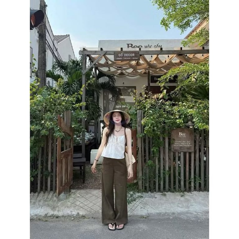 ( Thái Trần Hà Mi ) Áo hai dây ren nơ - Vàng