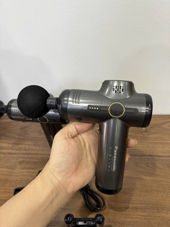 máy massage cầm tay xuất Nhật Panasonic !