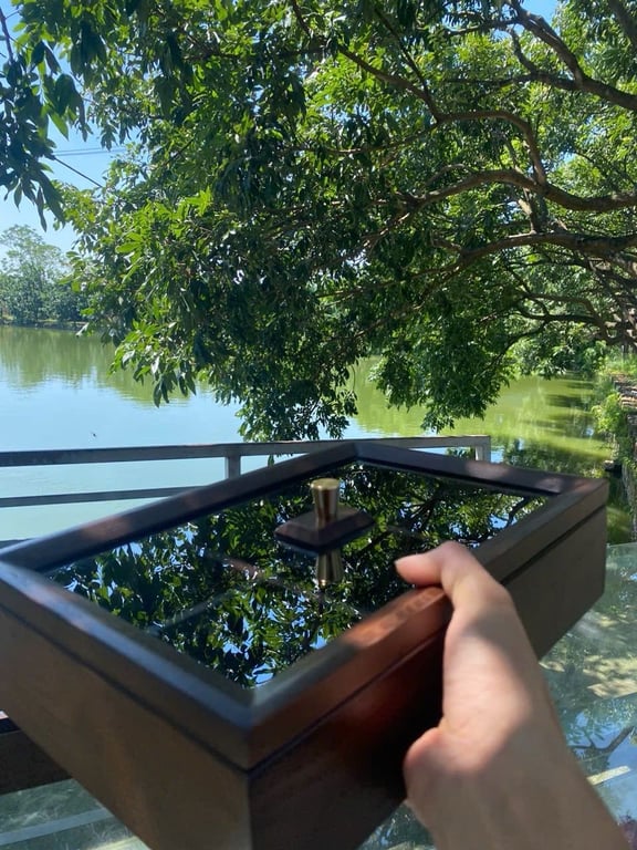 KHAY MỨT TẾT GỖ SỒI sơn inchem của Đức KÈM NẮP KÍNH bao đẹp bao xịn