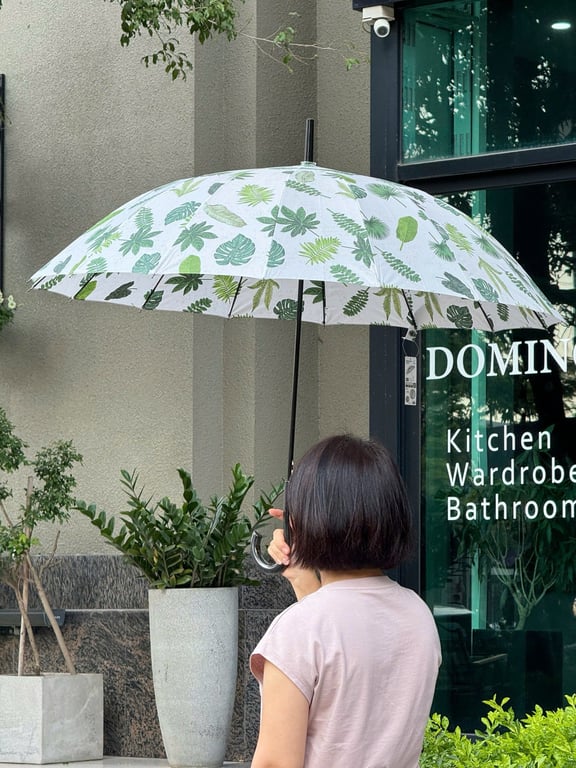 Ô tự động cán dài 16 nan Tropical leaf Kaiyo