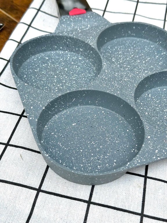 CHẢO CHỐNG DÍNH 4 NGĂN VÂN ĐÁ CAO CẤP QUATRO PAN