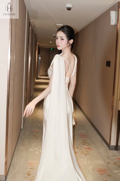 Váy dạ hội lụa satin