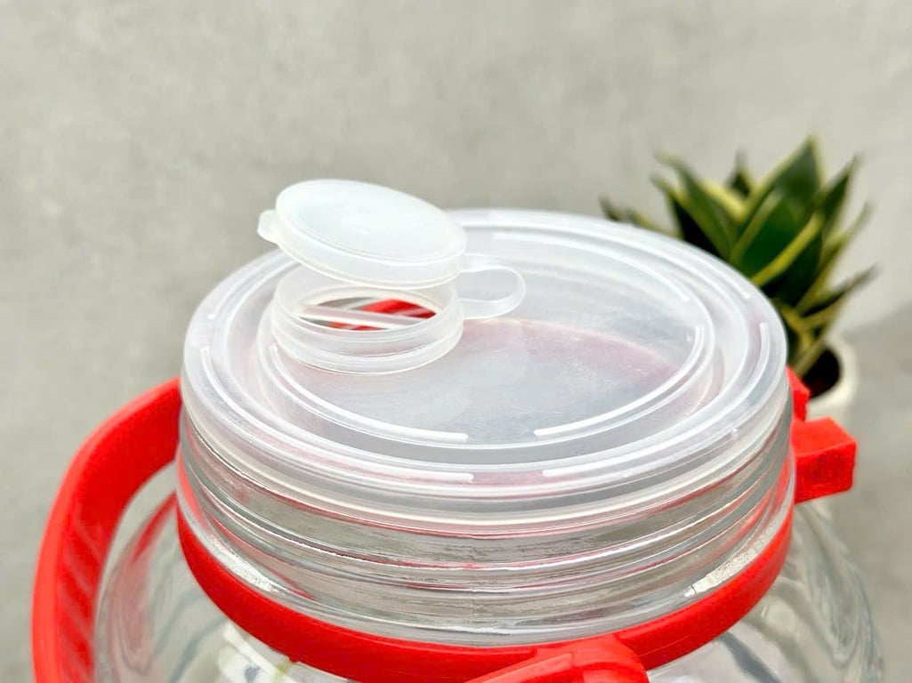 Thuỷ tinh Nhật 2L và 5L