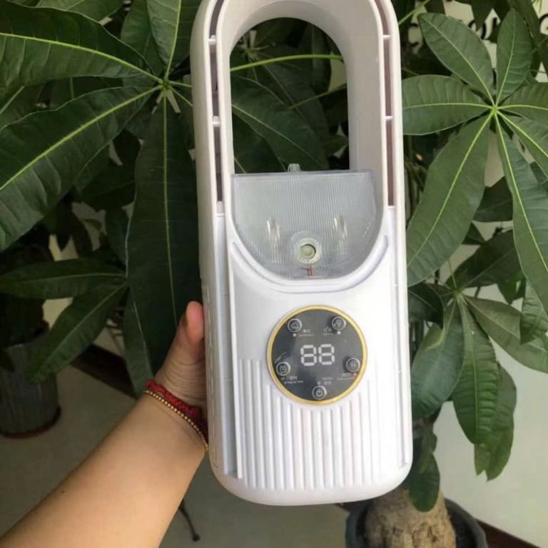 QUẠT ĐIỀU HÒA PHUN SƯƠNG MINI KHÔNG CÁNH