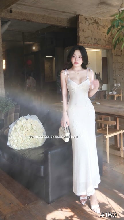 A160- váy body len đính hoa 2 màu