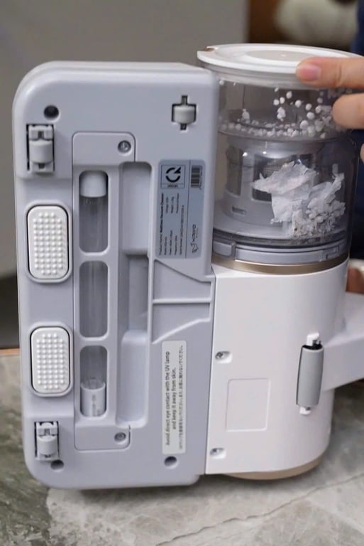 Máy hút bụi và khử khuẩn giường đệm, sofa Kaiyo (mã KGV-4106)