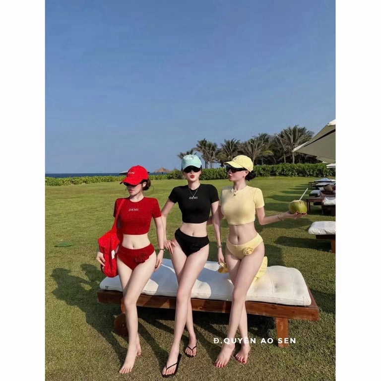 Set đi biển hot trend 3 màu