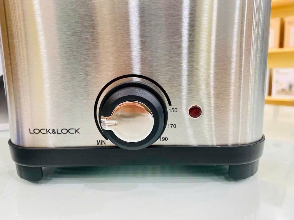 NỒI CHIÊN NGẬP DẦU MINI LOCK&LOCK  EJF716SLV