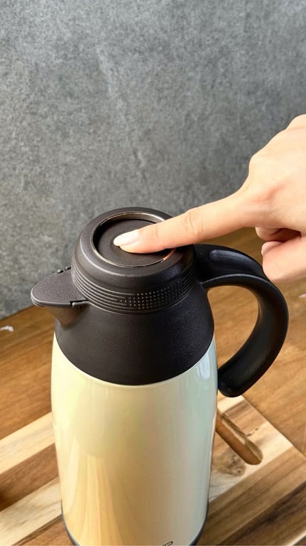 Bình giữ nhiệt có kèm lõi lọc trà inox  Kaiyo 1100ml