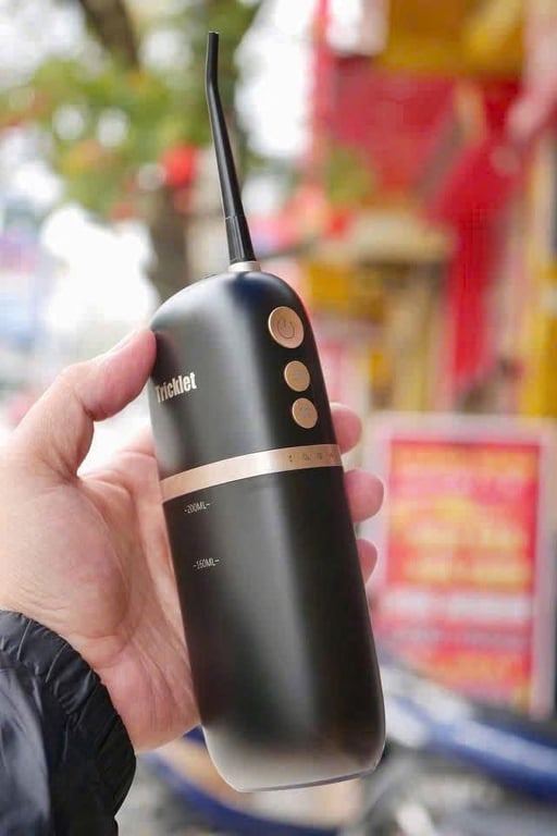 máy tăm nước Tricklet