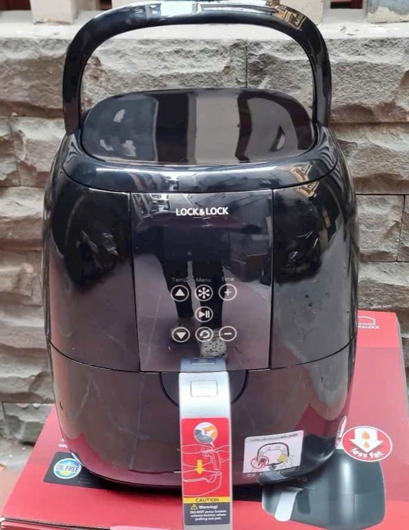 NỒI CHIÊN KHÔNG DẦU ĐIỆN TỬ LOCK&LOCK ECF300 dung tích 3L