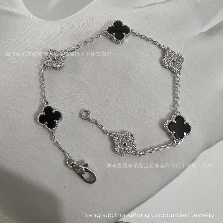 Lắc tay Van Cleef mini 9mm - Đá onyx đen phối kim cương