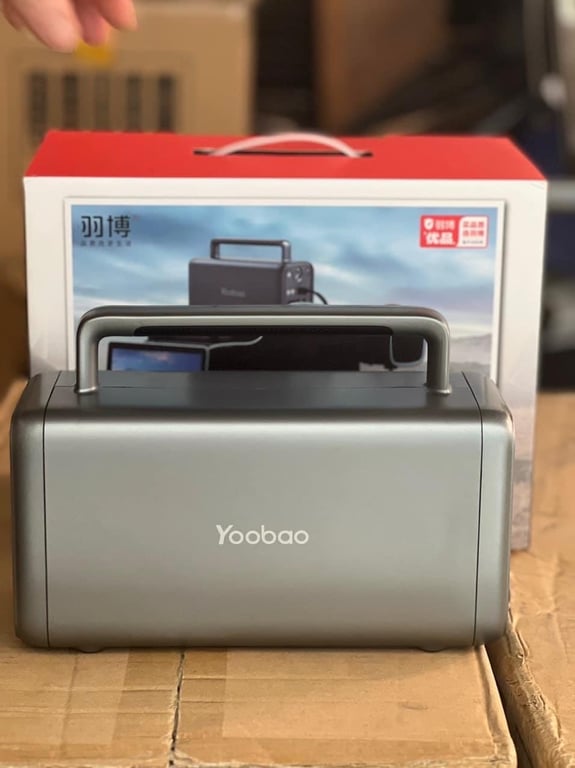 Trạm sạc dự phòng 72000mAh Yoobao EN300 Sạc nhanh PD60W 220V/300W