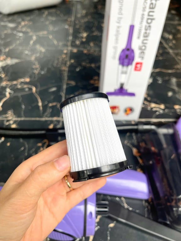 MÁY HÚT BỤI CAO CẤP KALPEN CÔNG SUẤT 1000W màu tím