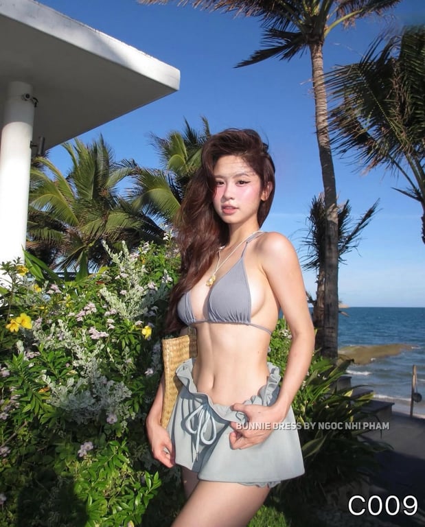 C009- set bikini quây xám 3 món