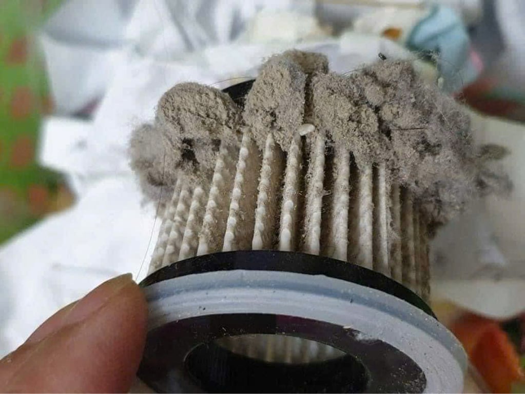 MÁY HÚT BỤI CẦM TAY MINI