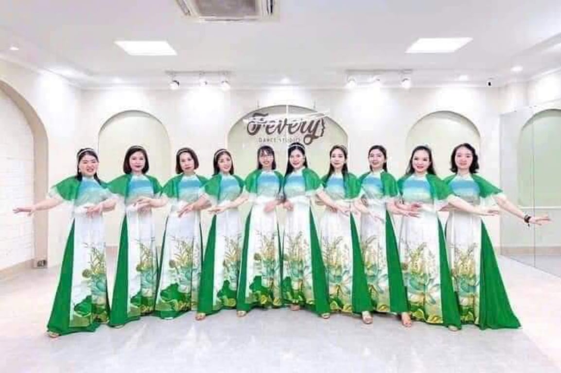 Áo dài sen lúa siêu xinh