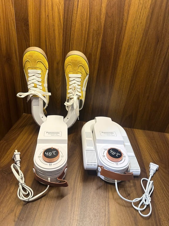 Máy sấy giày panasonic